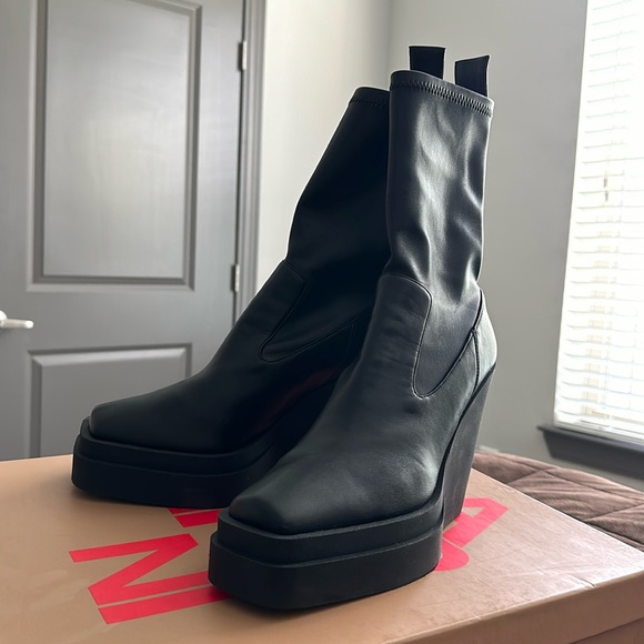 COPY - Giaborghini - Picture 1 of 3